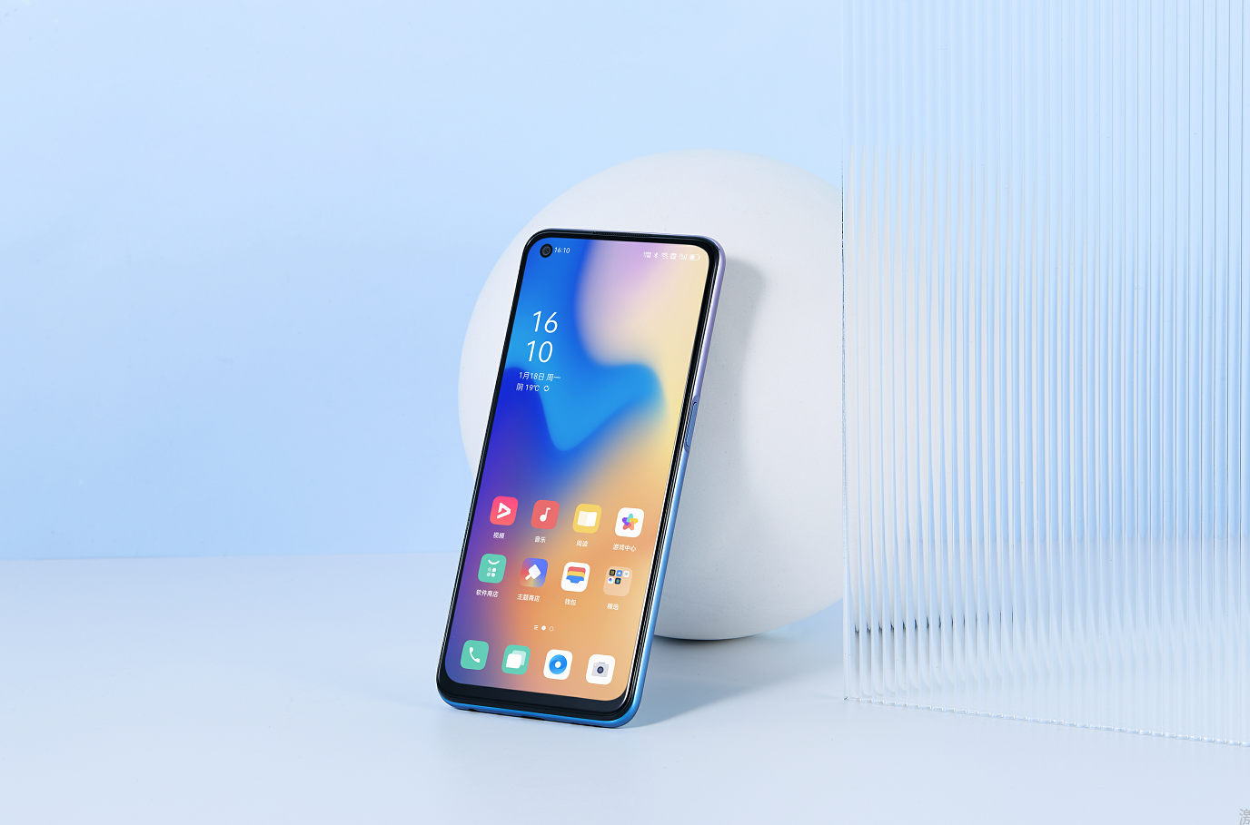 在2k价位段,oppo a93凭借90hz屏幕,4800w超清三摄组合,5000mah大电池