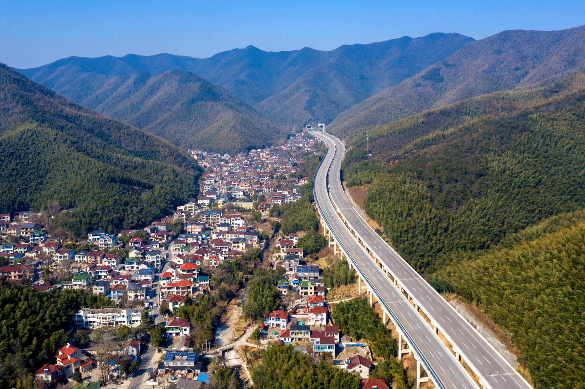 杭长宜全线通车 浙苏再添新通道