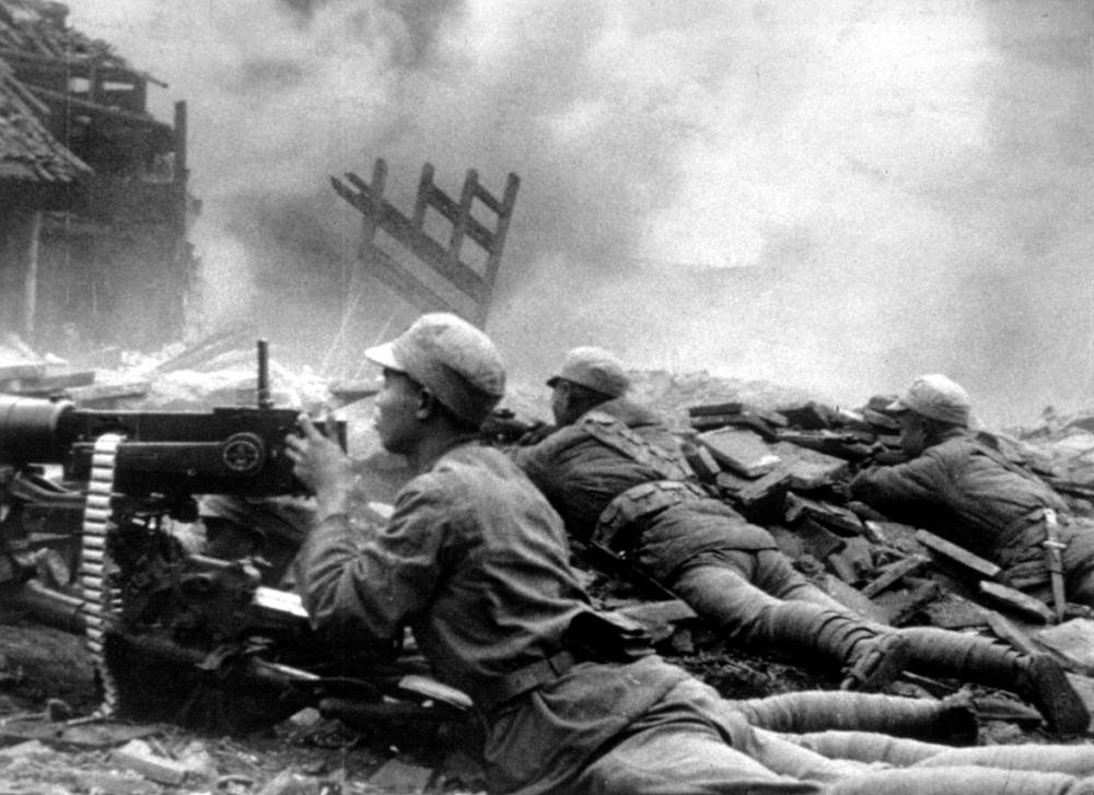 刘伯承连夜召来一将,毫不客气地说:你的作战计划有个漏洞