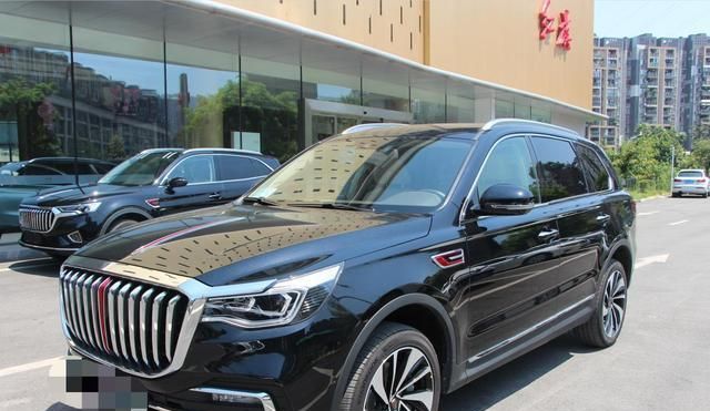 到店实拍红旗hs7提车等1个月试驾要排队老板开大切来买