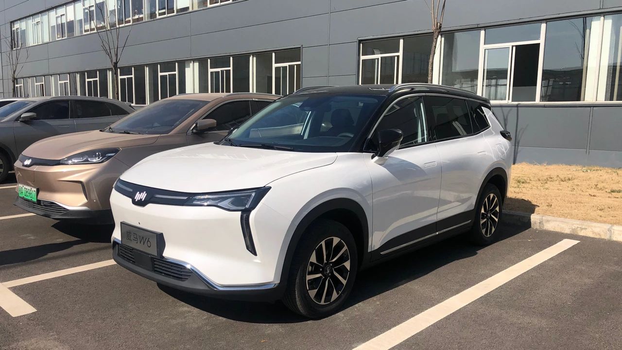 可无人驾驶自动泊车,威马第三款纯电suv w6上海车展上市