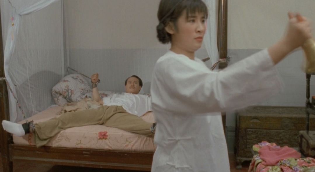 恐怖与诙谐并存的《新僵尸先生》|新僵尸先生|师姑|僵尸_新浪新闻