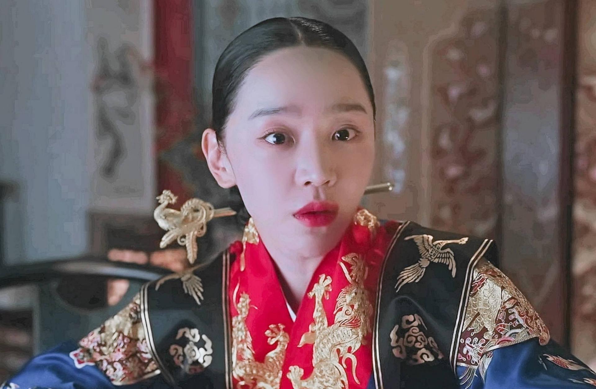 哲仁皇后成2021年黑马神剧收视破13剧情撞梗大长今