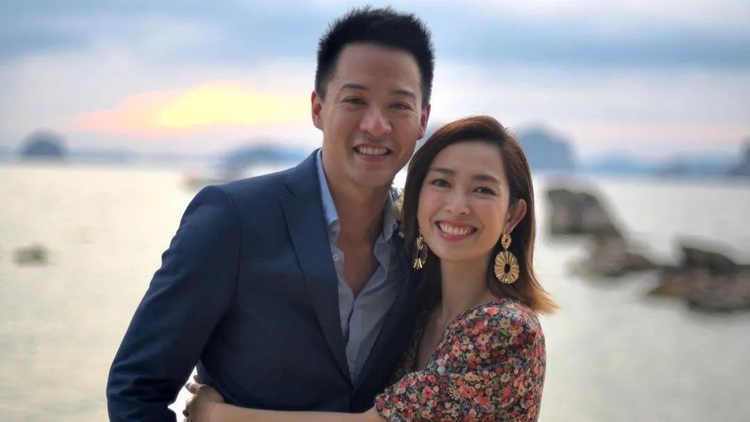 离开tvb后月赚60万,陈智燊夫妇甜蜜逛街大手笔扫货无压力