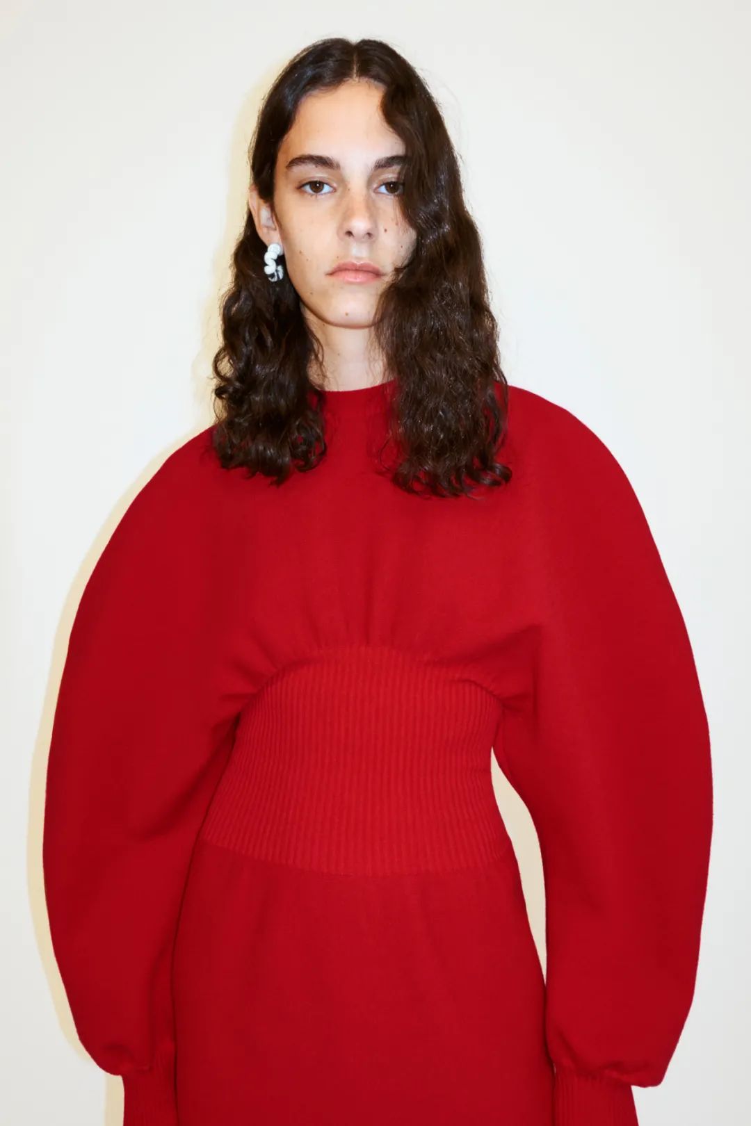 这个品牌让你赢得云淡风轻|bottega veneta_新浪新闻