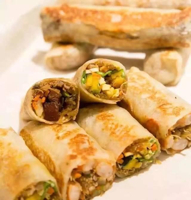 台州传统小吃麦饼筒,春卷的传统吃法,外酥里嫩口感清新