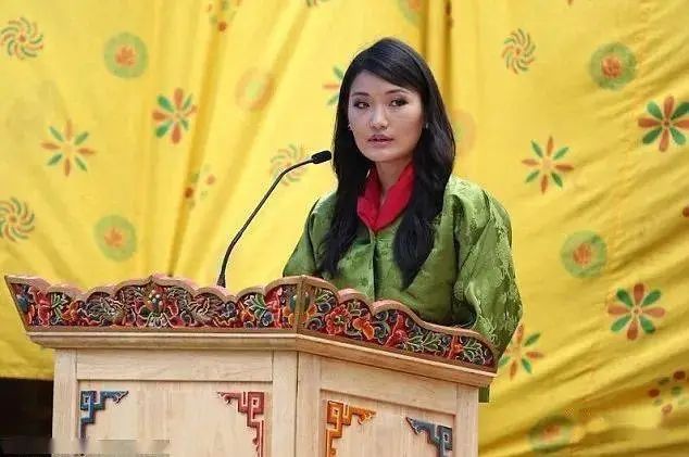 不丹公主大婚最美的王室爱情和无上纯洁的婚姻都在这里得到祝福