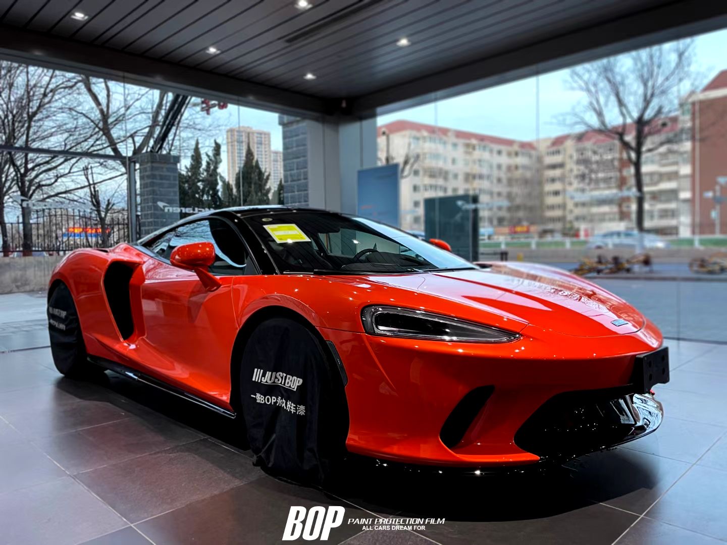 拿跑车做买菜车,这辆迈凯伦gt你舍得不?