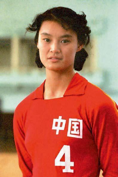 她是前女排国手,曾打服日本队,助郎平回国任主帅|周晓兰|女排|中国女排_新浪新闻