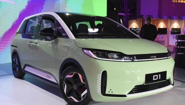 滴滴也有自己的专车了比亚迪d1
