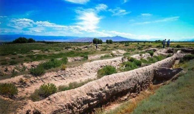 现在的碎叶城位于吉尔吉斯斯坦的托克马克