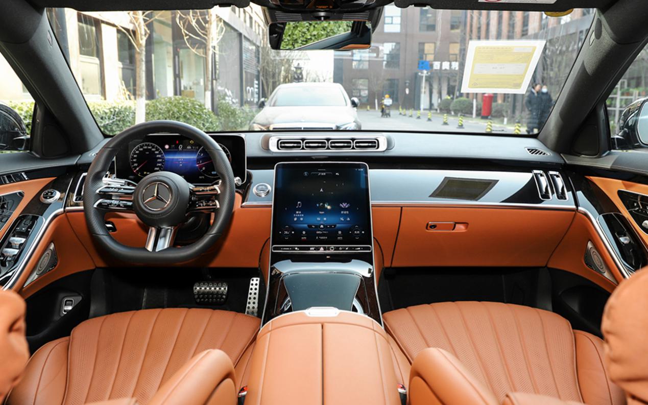 全新奔驰s级实车到店外观不再优雅内饰大改老板们还买吗