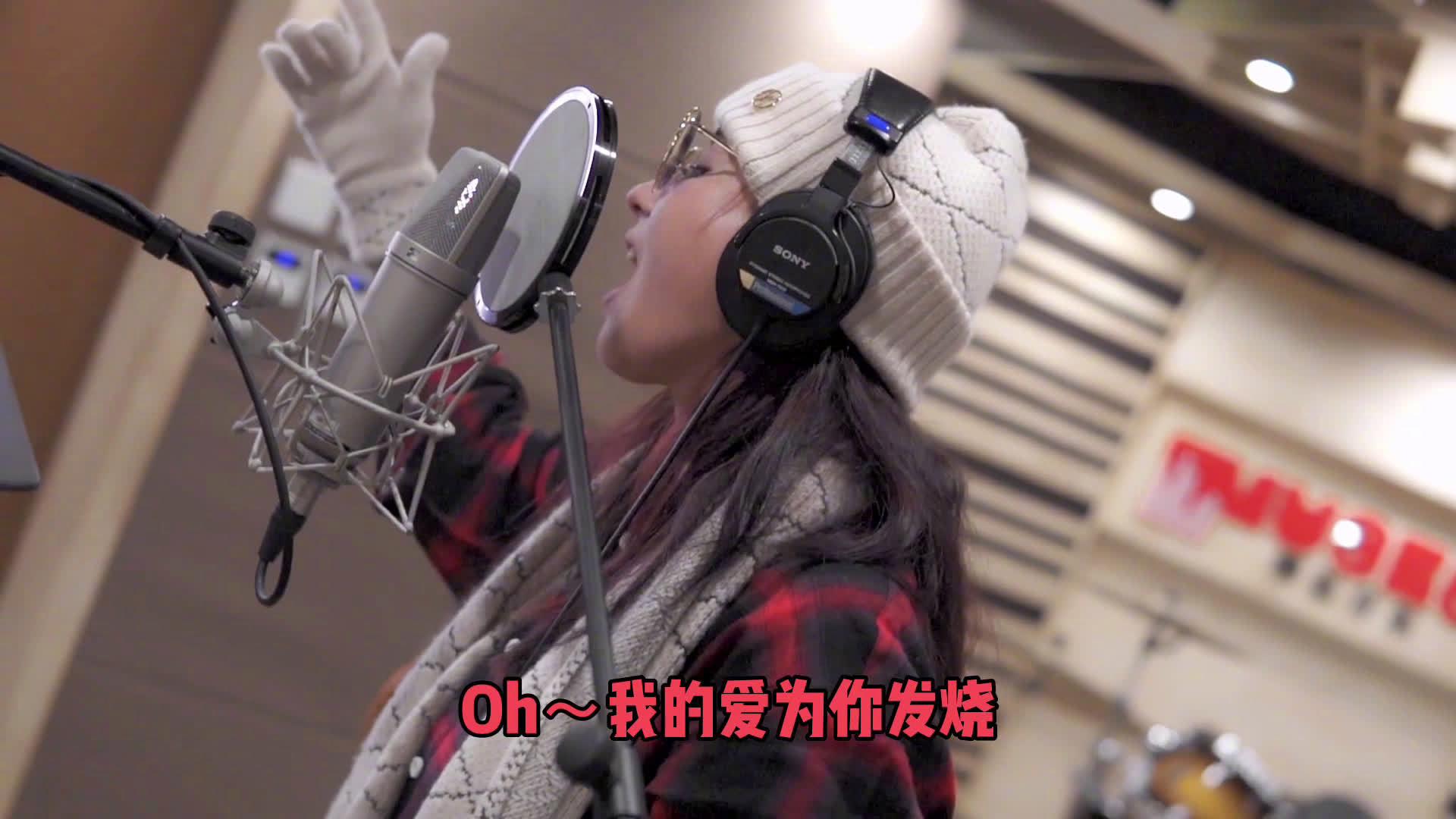 张柏芝 录制喜剧之王插曲《candy kisses》