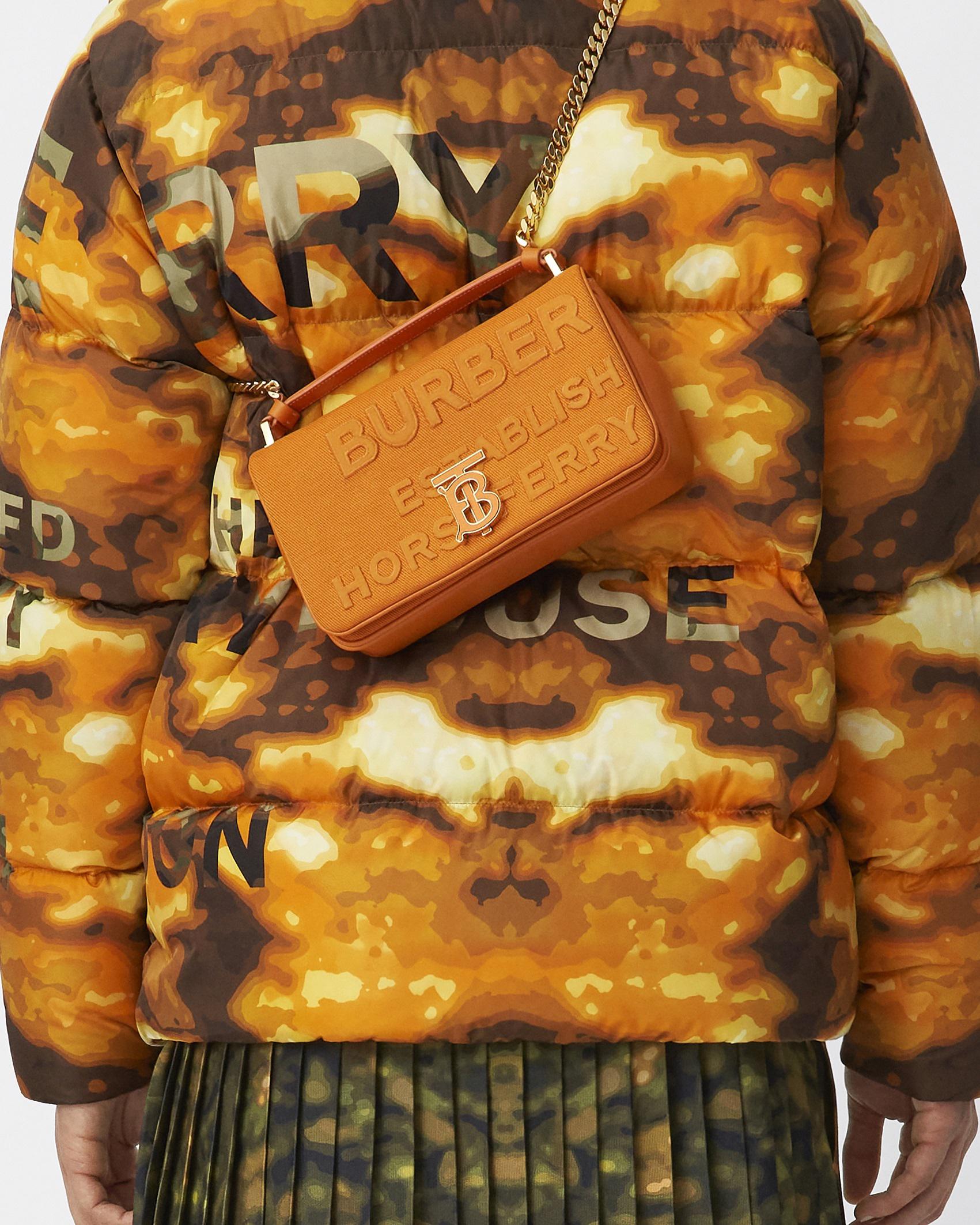 burberry发布2021早秋系列自thomasburberry创立品牌以来