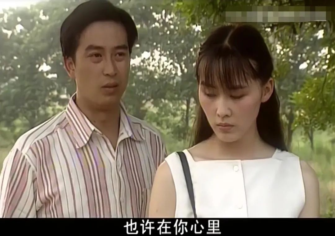 50岁的张嘉益(曾用名:张嘉译),演过无数经典角色