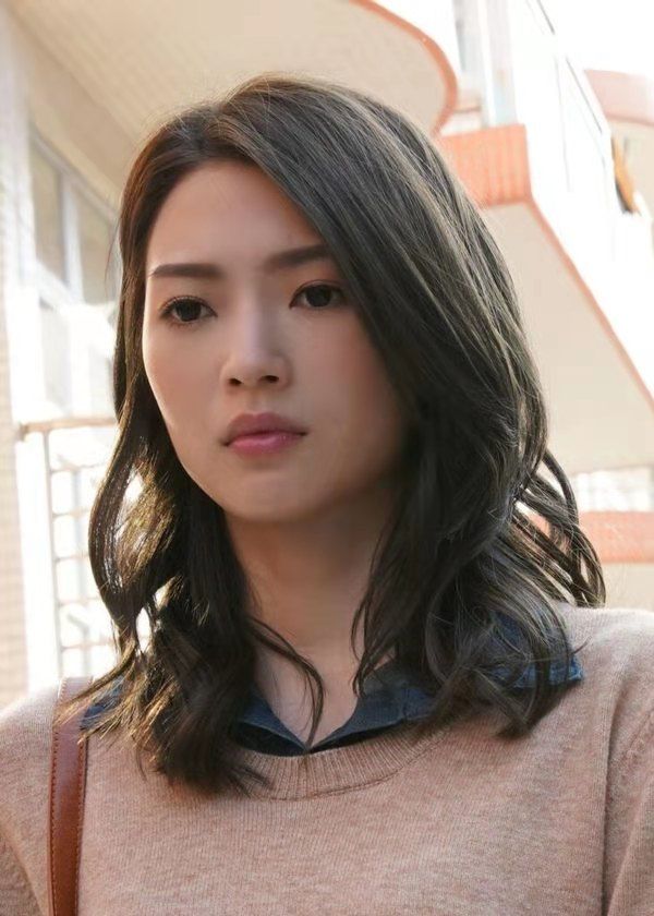 没公德心?tvb小花连诗雅被投诉占用访客车位:车没油忘记处理