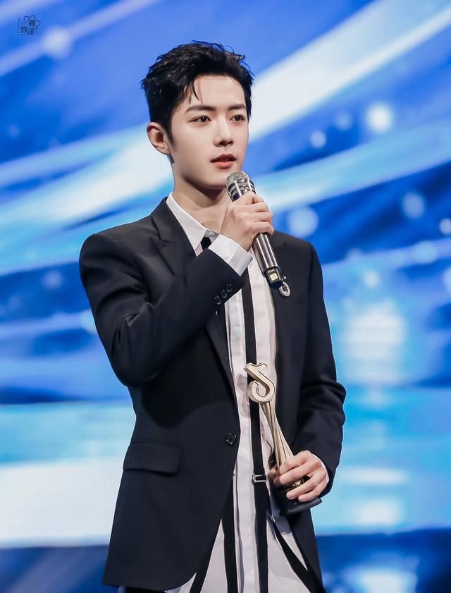 肖战连续两年入选百度人物,主办方官宣语言太暖心休闲区蓝鸢梦想 - Www.slyday.coM