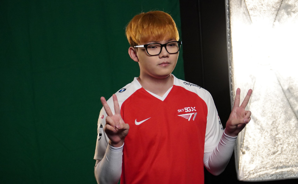 强队上李总,弱队上太子?faker再次替补引发粉丝不满