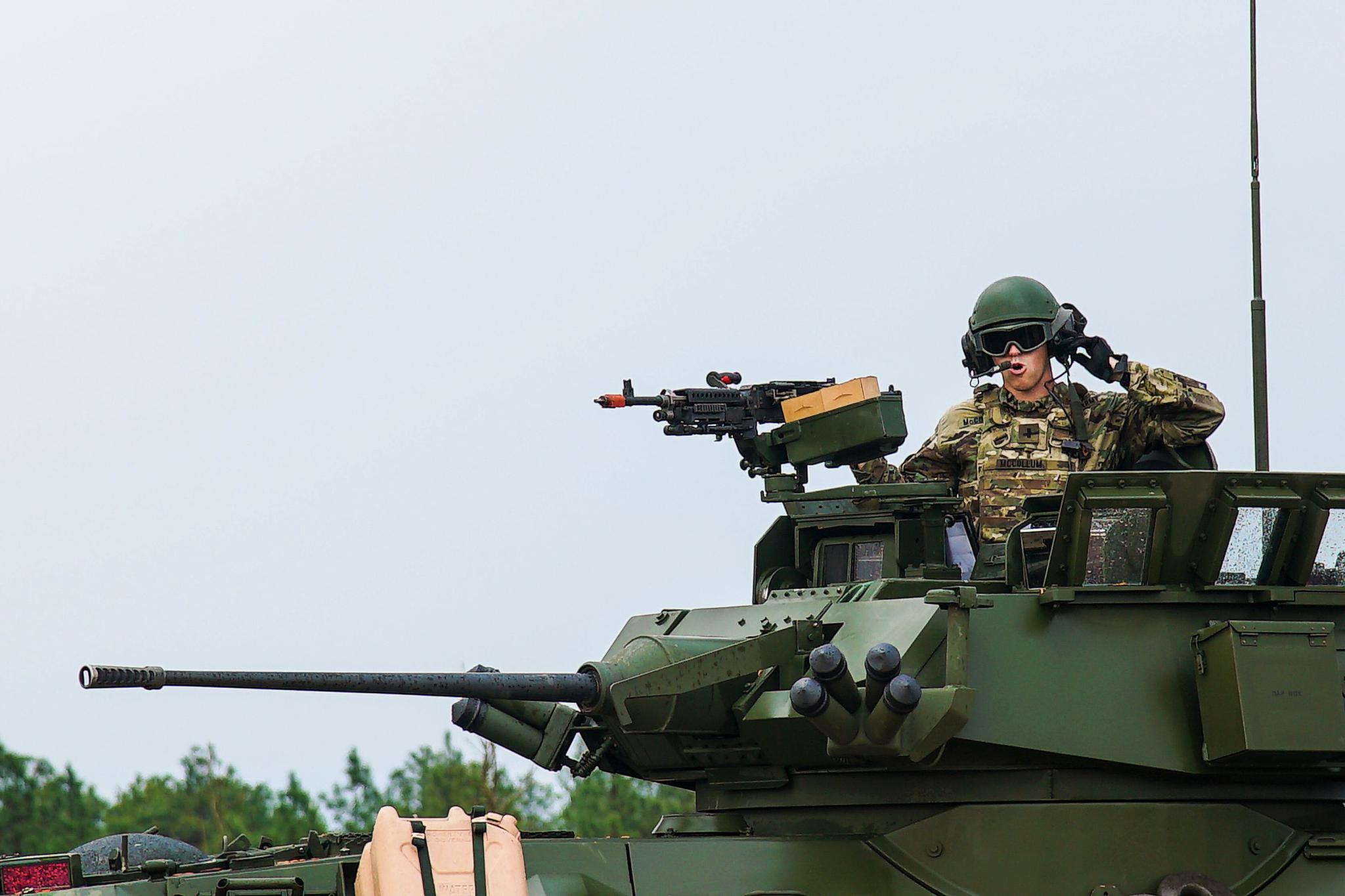 170架大运1600辆战车2万名特种兵 美:战力可抵一个大国空降军?