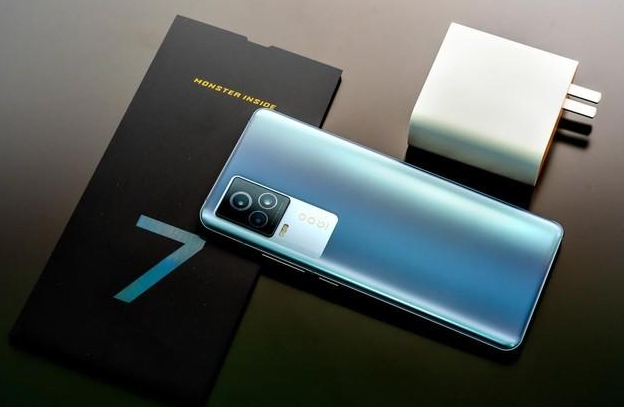 iqoo7真机上手120w骁龙888让我放弃了iphone12