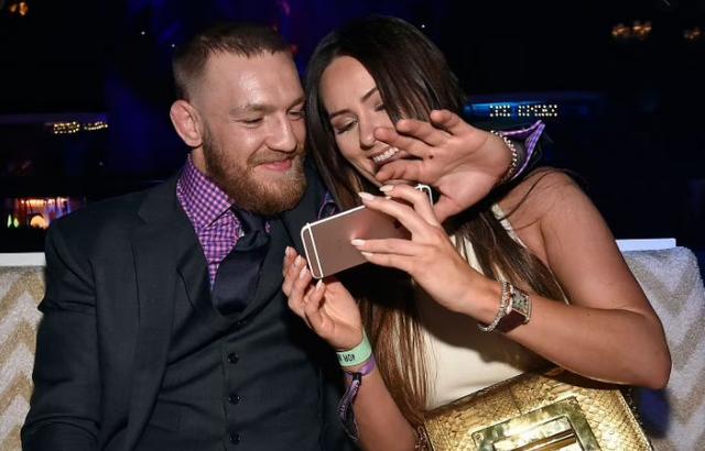 一家4口享福,妻子心疼,12年不离弃|德夫林|财富|康纳_新浪新闻