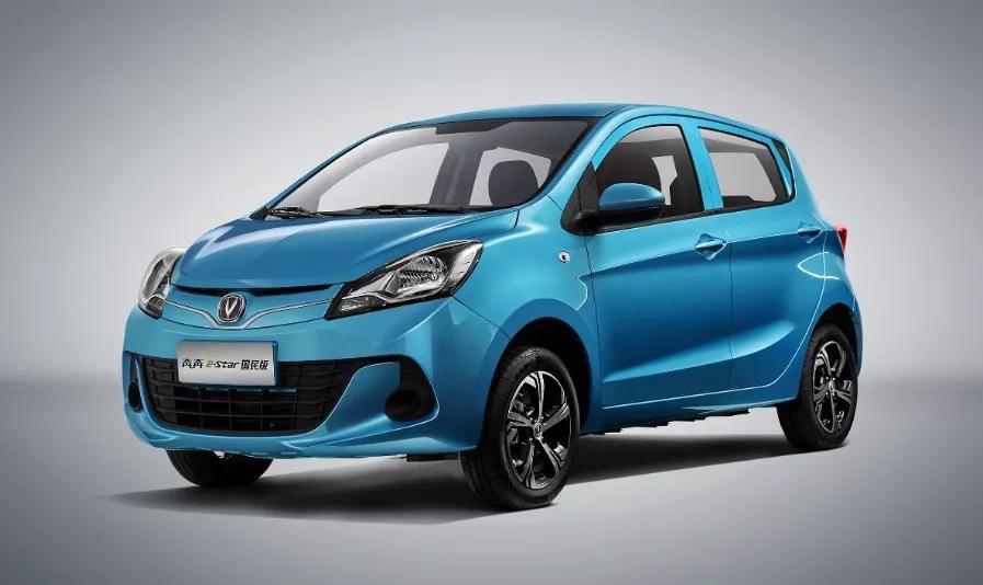 奔奔e-star国民版vs五菱宏光miniev,3万元代步车该怎么选?