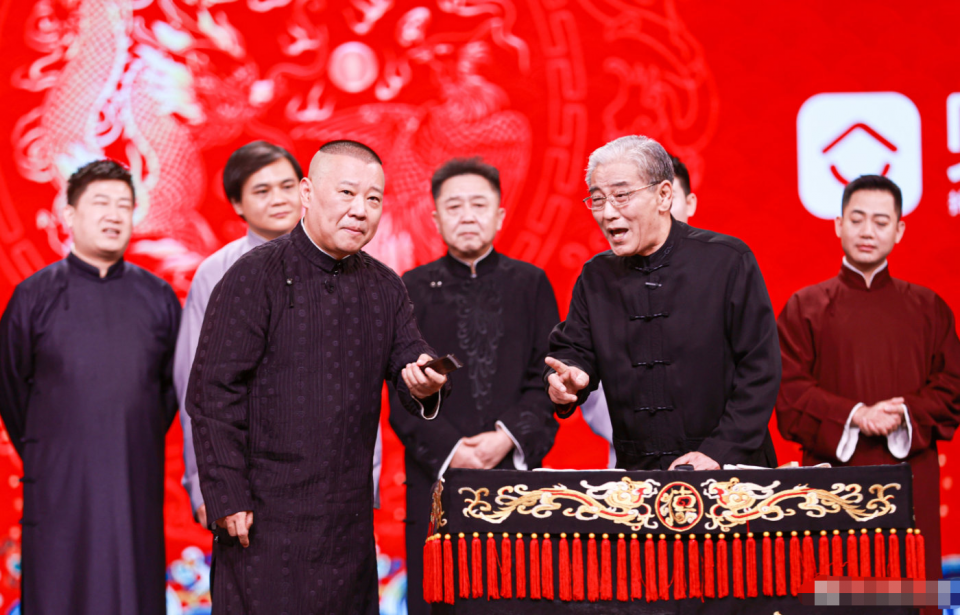 郭德纲获得少马爷马志明认可相声演员郑宏伟祝贺他是卢鑫师父