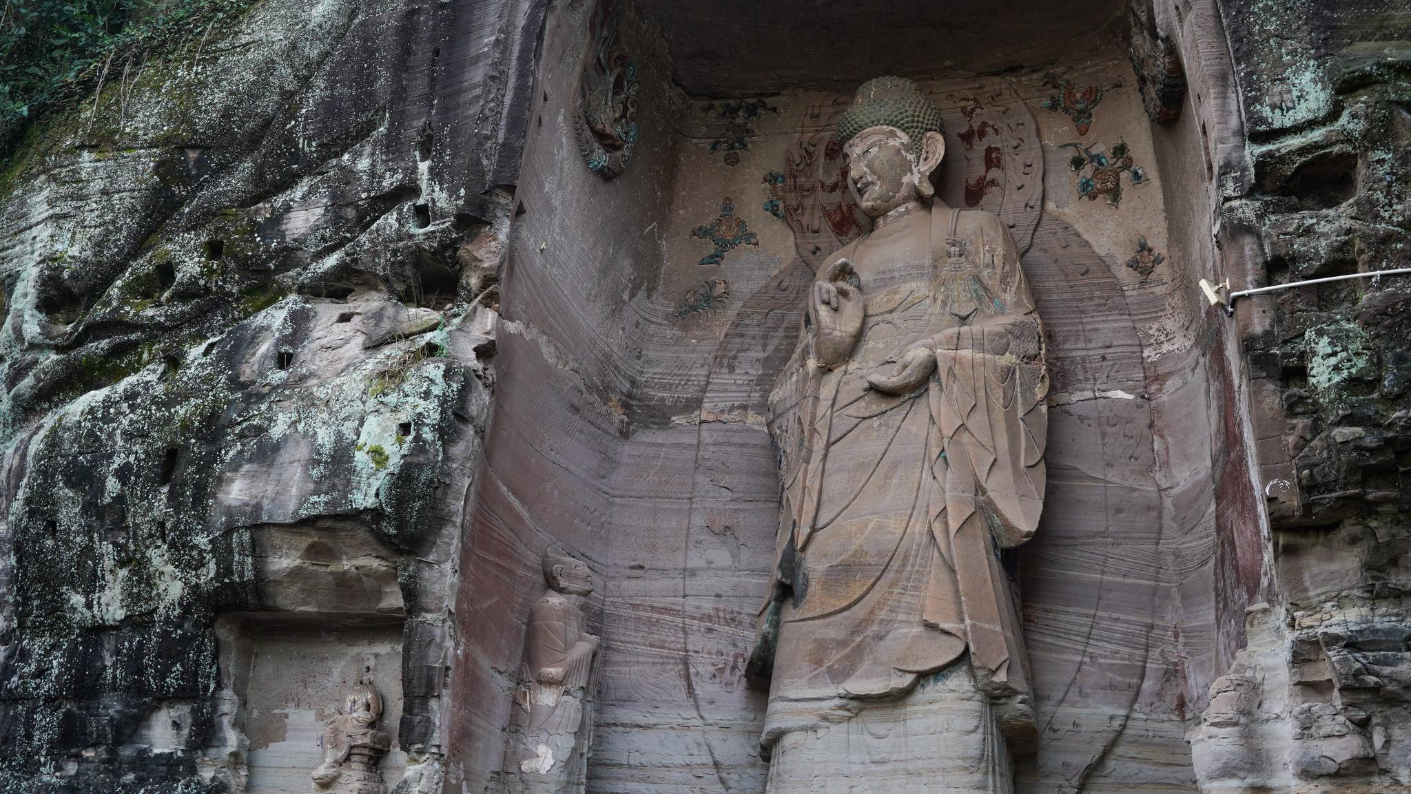 听文物讲故事|千年安岳石刻正在"苏醒"_新浪新闻