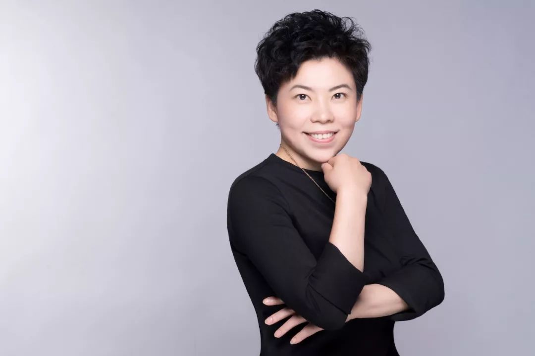 乒坛大魔王邓亚萍身价50亿一生豪横丈夫是乒乓球帅才