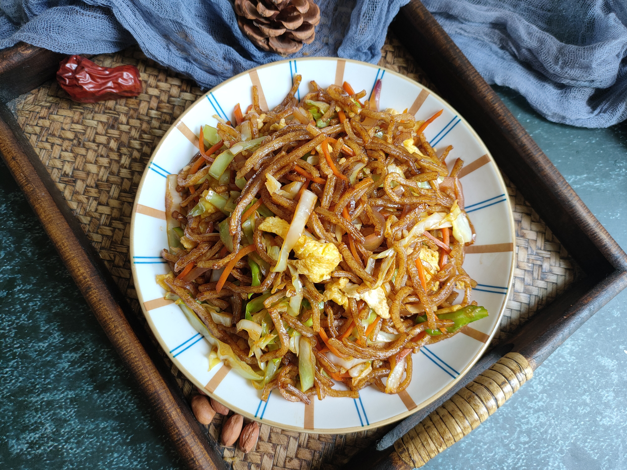 疫情宅家一星期,半袋面粉已见底,6天面食不重样,网友:真馋人