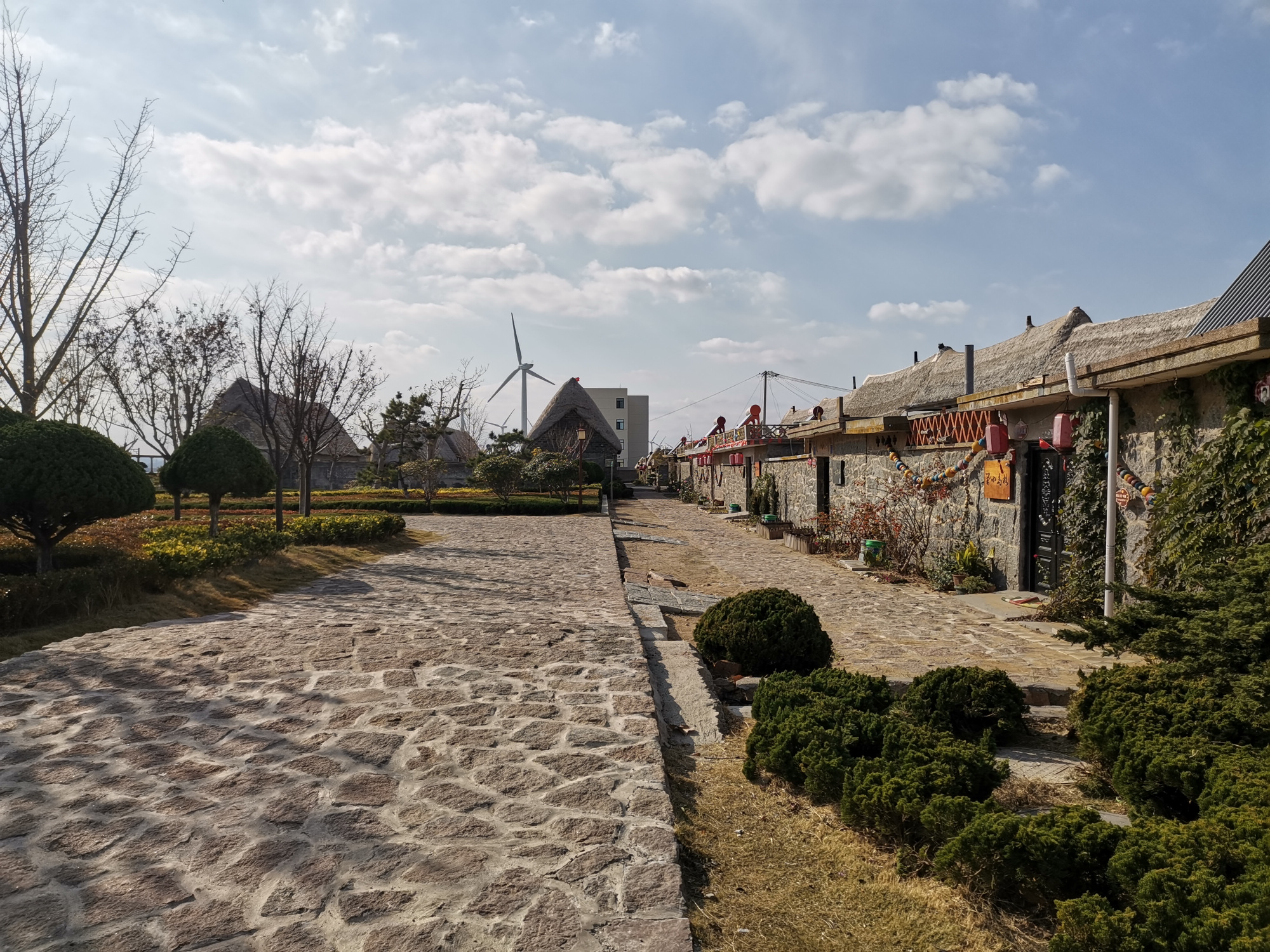 荣成百年古村落风景秀丽景观齐全大好天气游客稀少