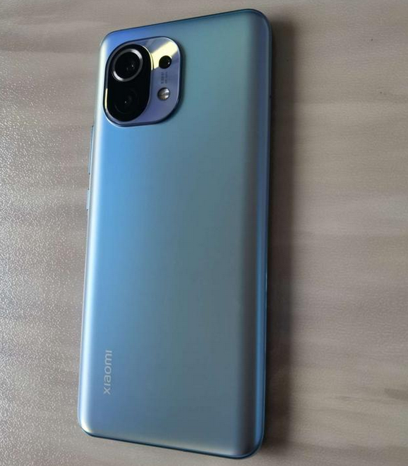 小米11影像硬件让人熟悉得不能再熟悉,主摄为小米cc9pro首发的hmx