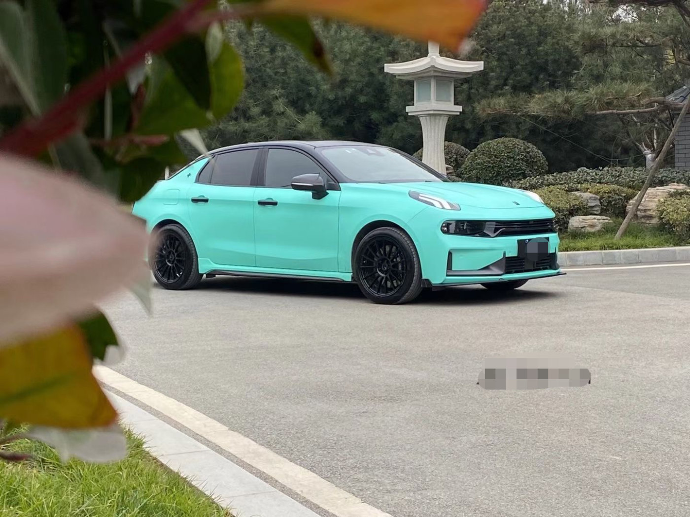 领克03改色蒂芙尼蓝小姐姐是这样玩儿车的