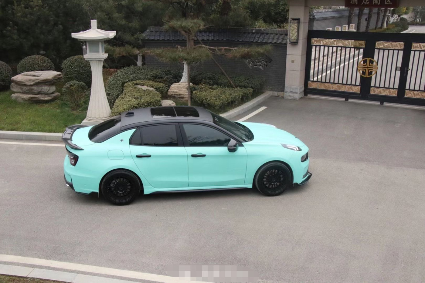 领克03改色蒂芙尼蓝小姐姐是这样玩儿车的