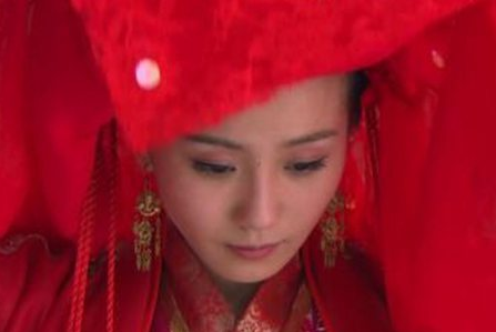 古代举行婚礼时,新娘为什么要盖上红盖头?|红盖头|新娘|盖头_新浪新闻