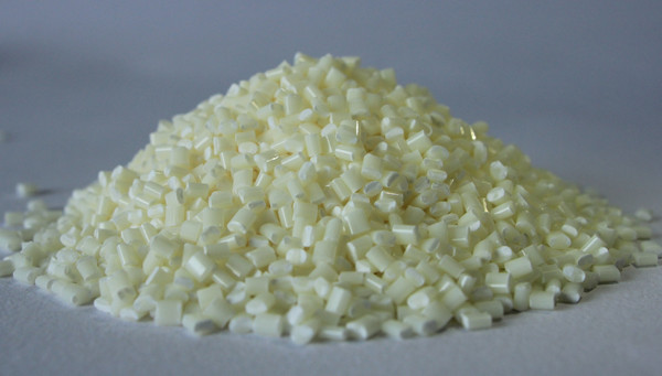 abs塑料是在聚丁二烯(乳胶)存在下通过共聚丙烯腈和苯乙烯而制造的.