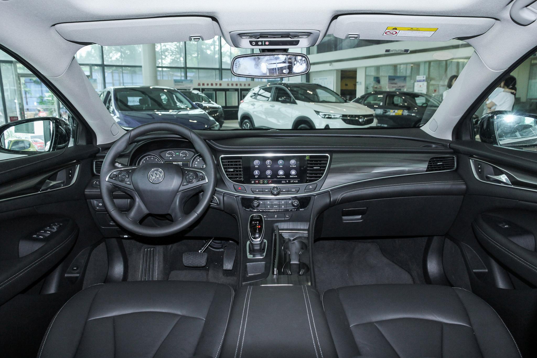 别克君越的起售价格不高,而且优惠幅度比较大,所以非常具备性