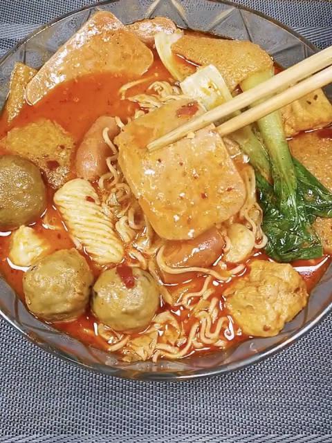 家庭版麻辣烫,学会这做法再也不用点外卖了