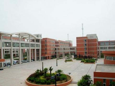 适合中等生填报的5所二本医学院,办学实力强,性价比超高