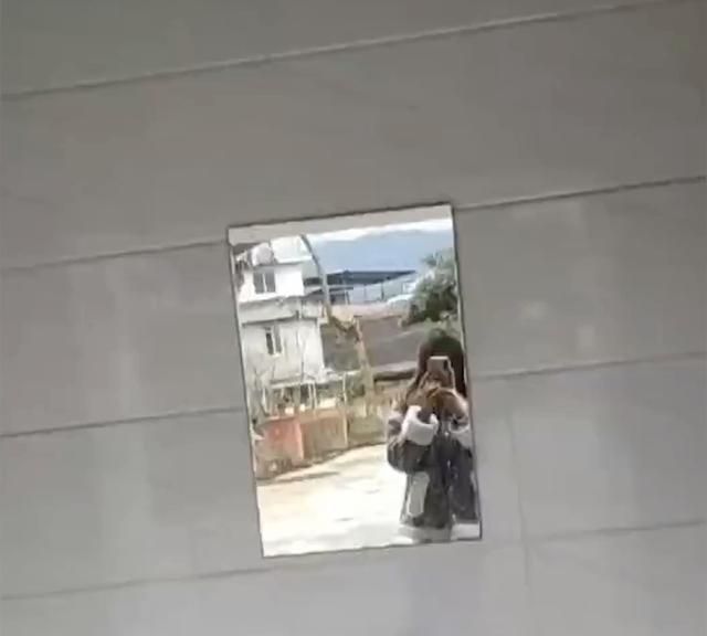 迷惑!贵州遵义现男女互通公厕:男女入口进去后是同一间厕所休闲区蓝鸢梦想 - Www.slyday.coM 迷惑!贵州遵义现男女互通公厕:男女入口进去后是同一间厕所休闲区蓝鸢梦想 - Www.slyday.coM