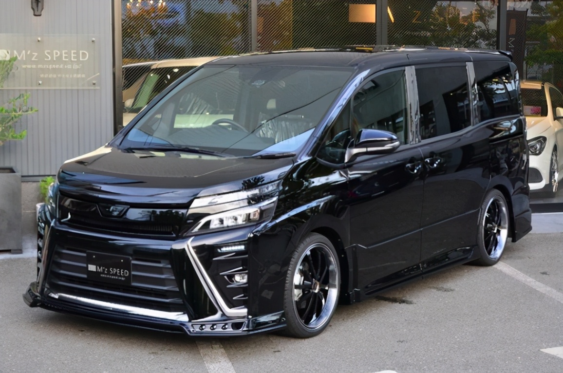 丰田小号埃尔法比奥德赛更香15万元起售