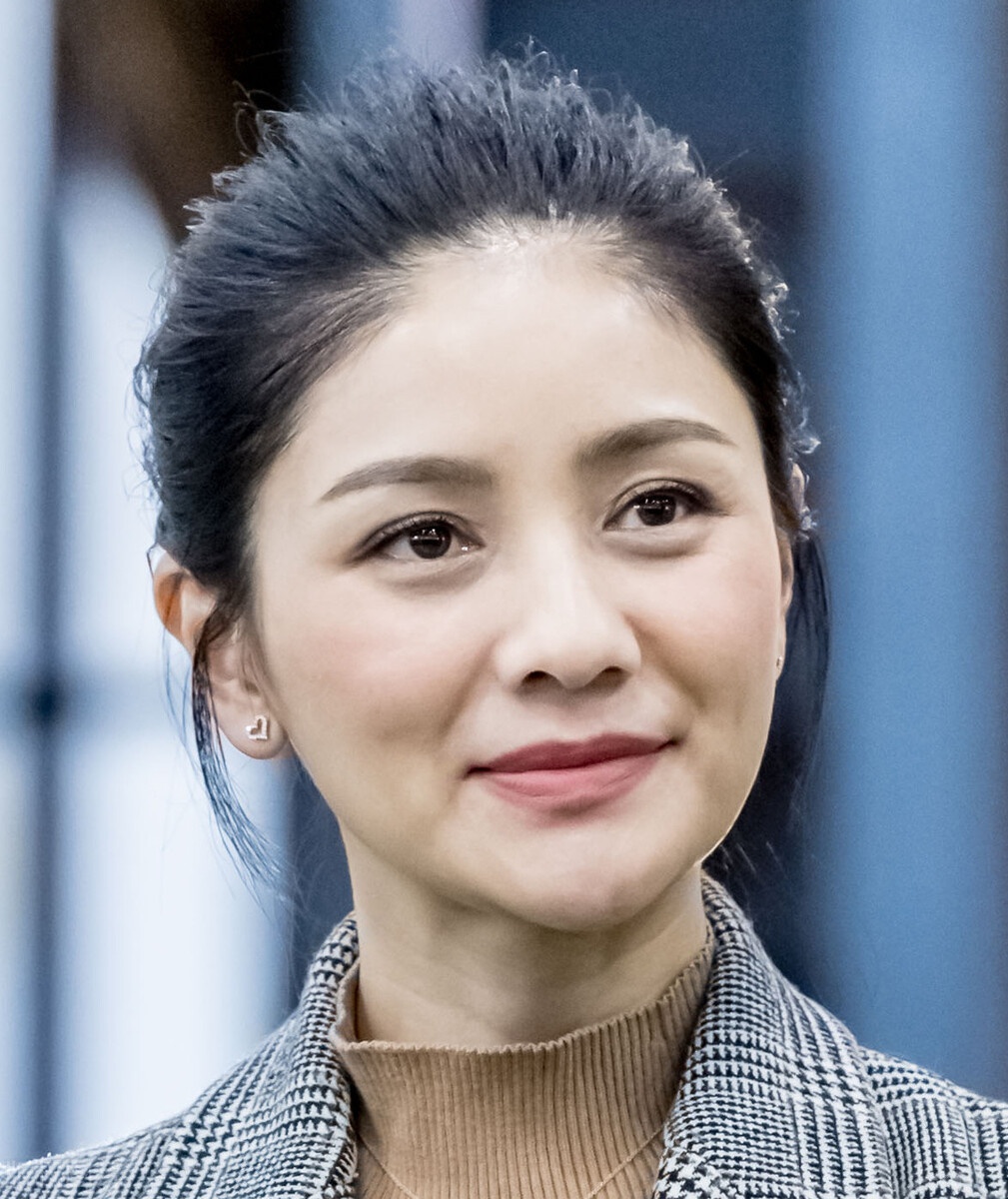 45岁胡可,少女的皮肤 让人羡慕呀