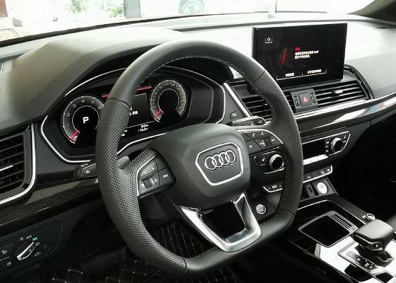 全新奥迪q5l sportback到店,外观很运动,内饰水准高,四驱加持