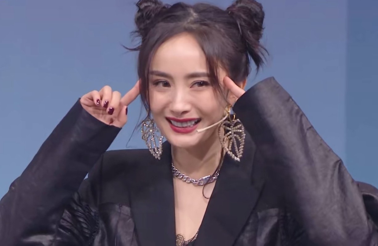 《王牌对王牌》开播,杨幂来了