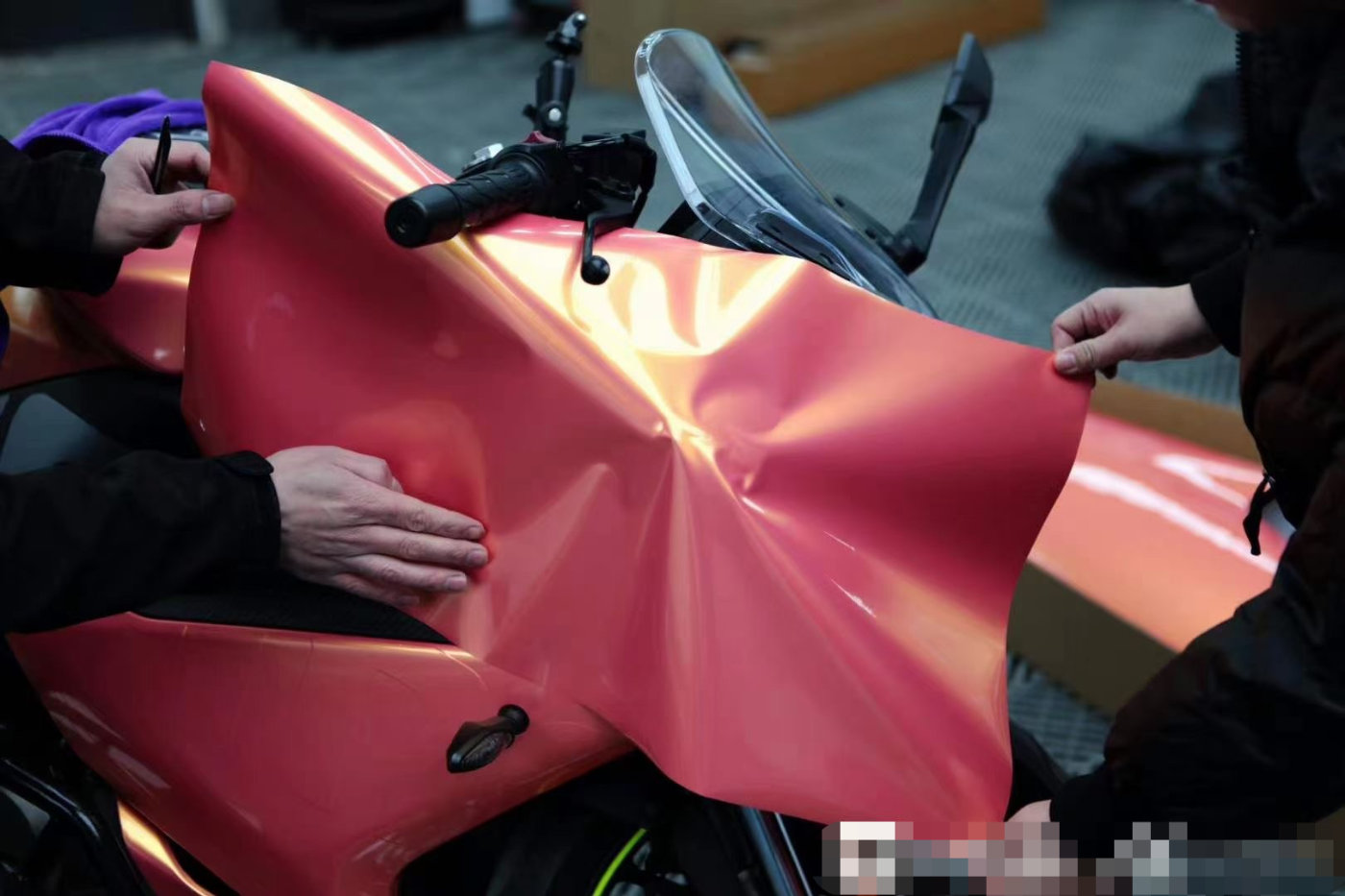 女生的机车可以这样玩儿改色珊瑚橙色春风250sr