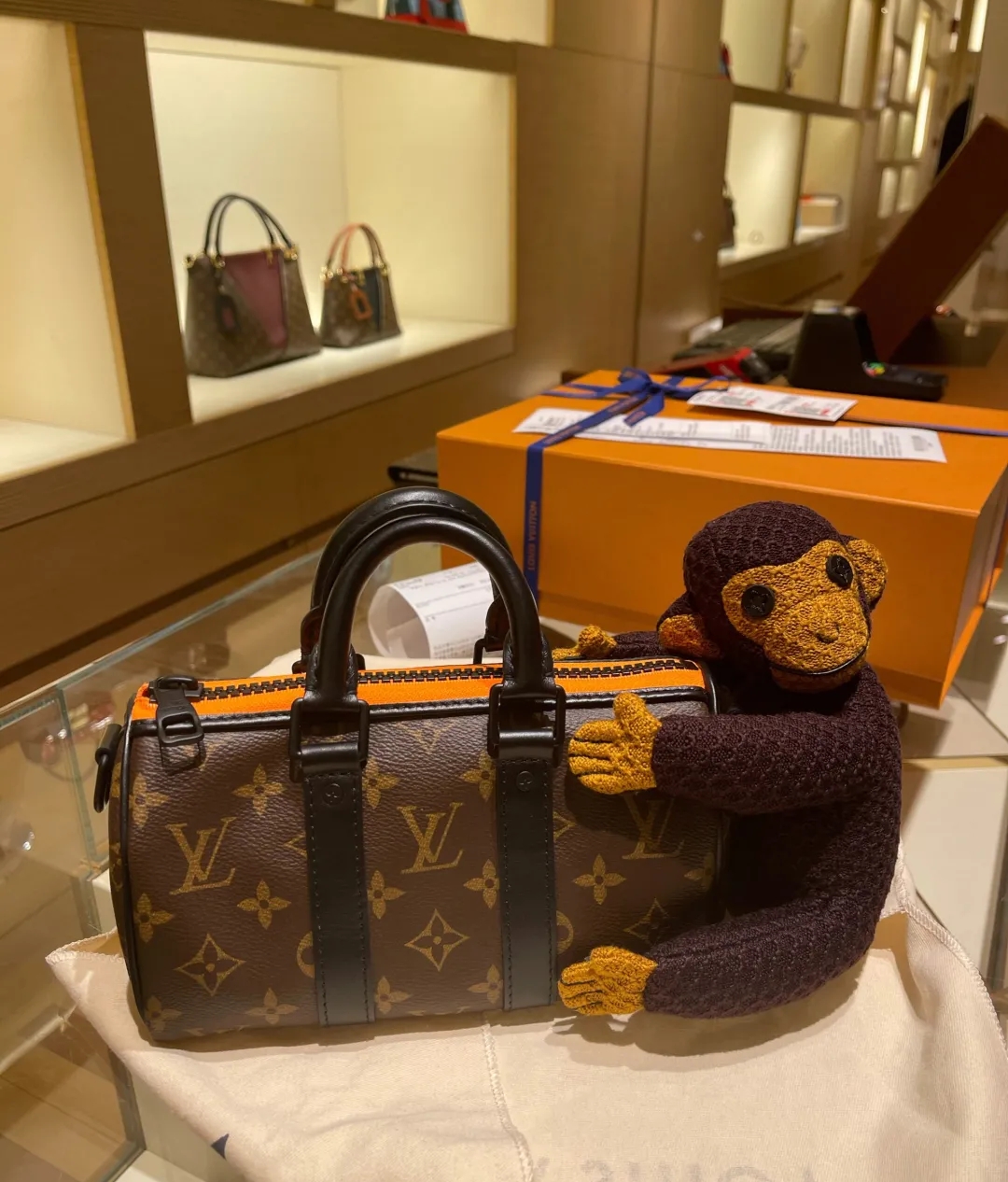 奢侈品送什么好 “奢侈品送什么好一点”