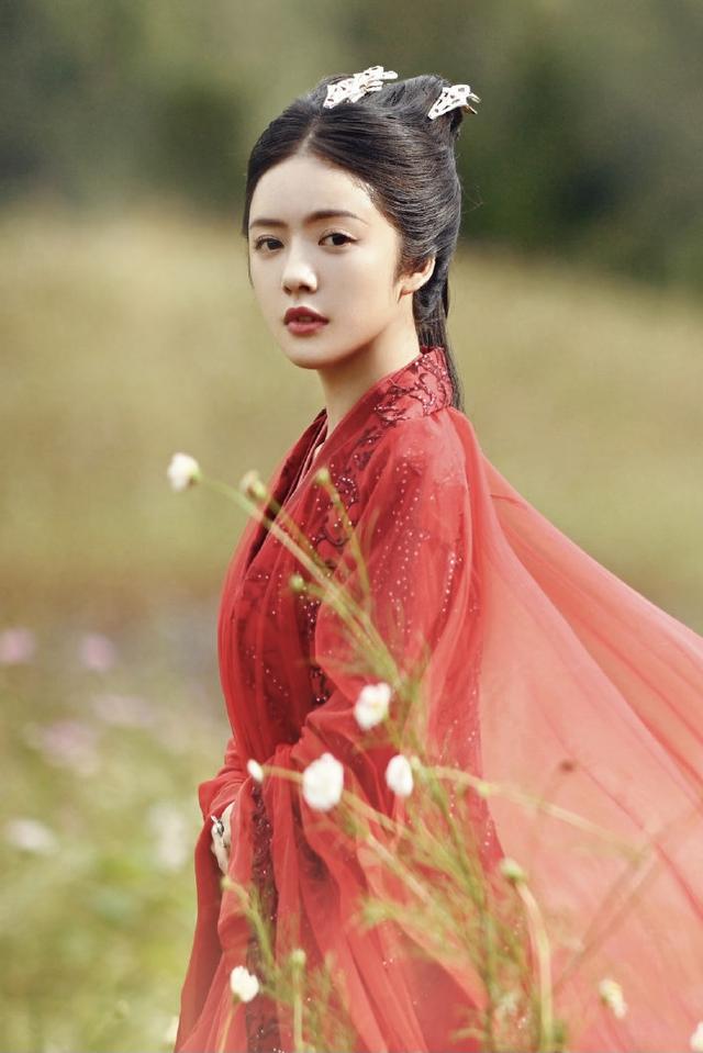 玲珑定档袁弘赵今麦演父女这两位女配可不是善茬