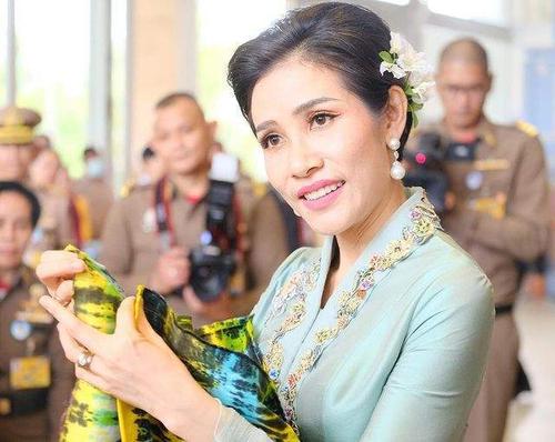 海报布局有何内幕?