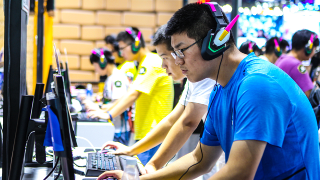 首批电竞本科生要毕业了 几乎没人做电竞