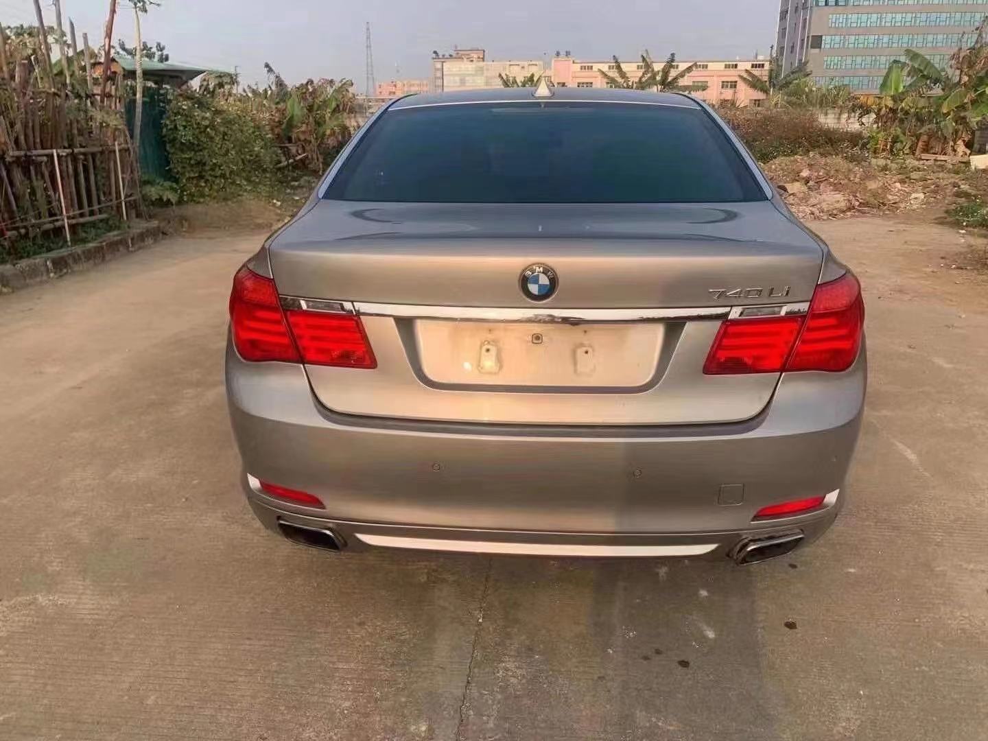 15款宝马740售价145万庄严的气质豪华中透着精干